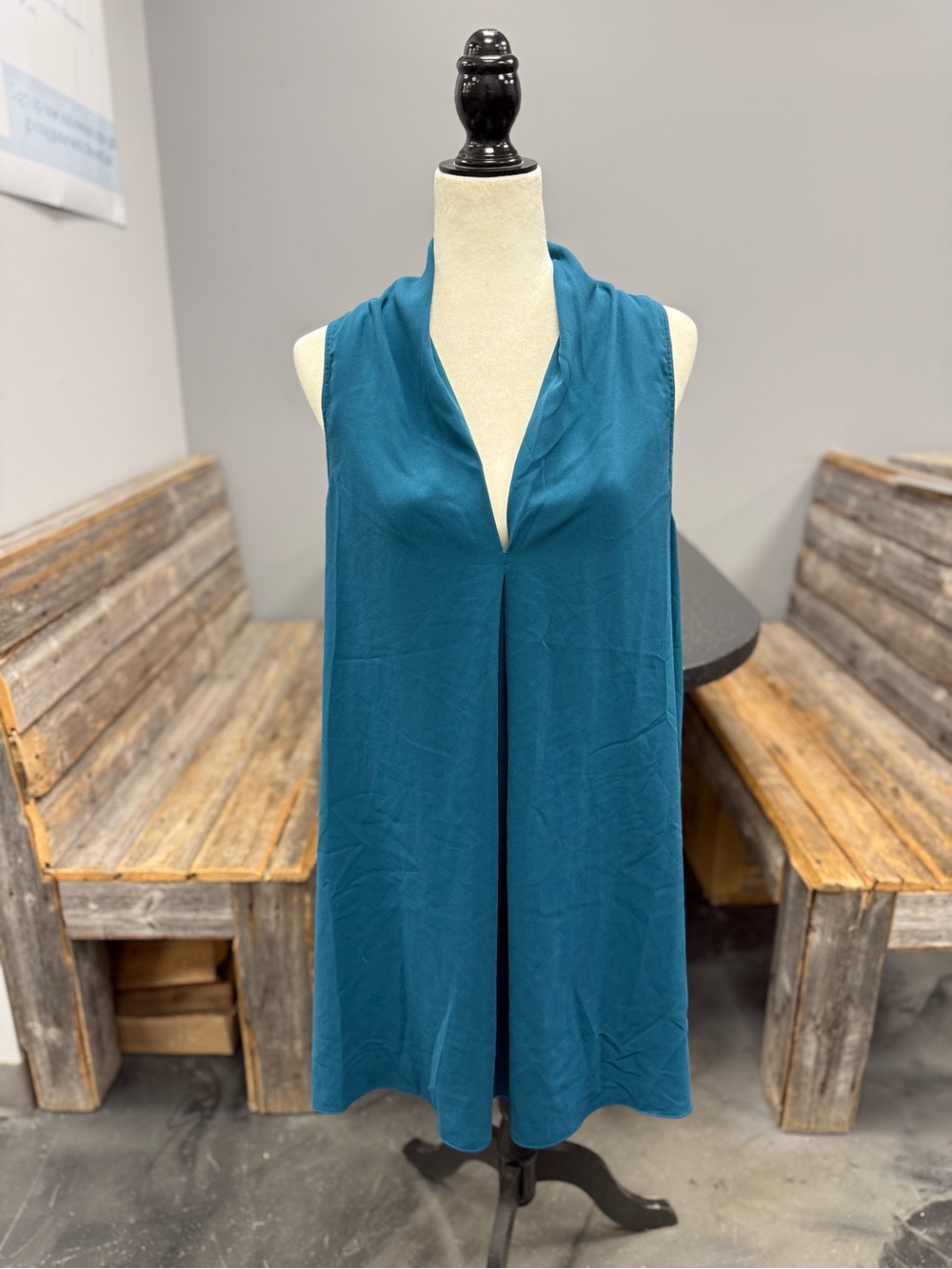 Wilfred Teal Sleeveless V-Neck